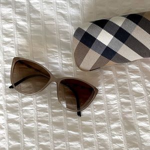 BURBERRY cat eye sunglasses